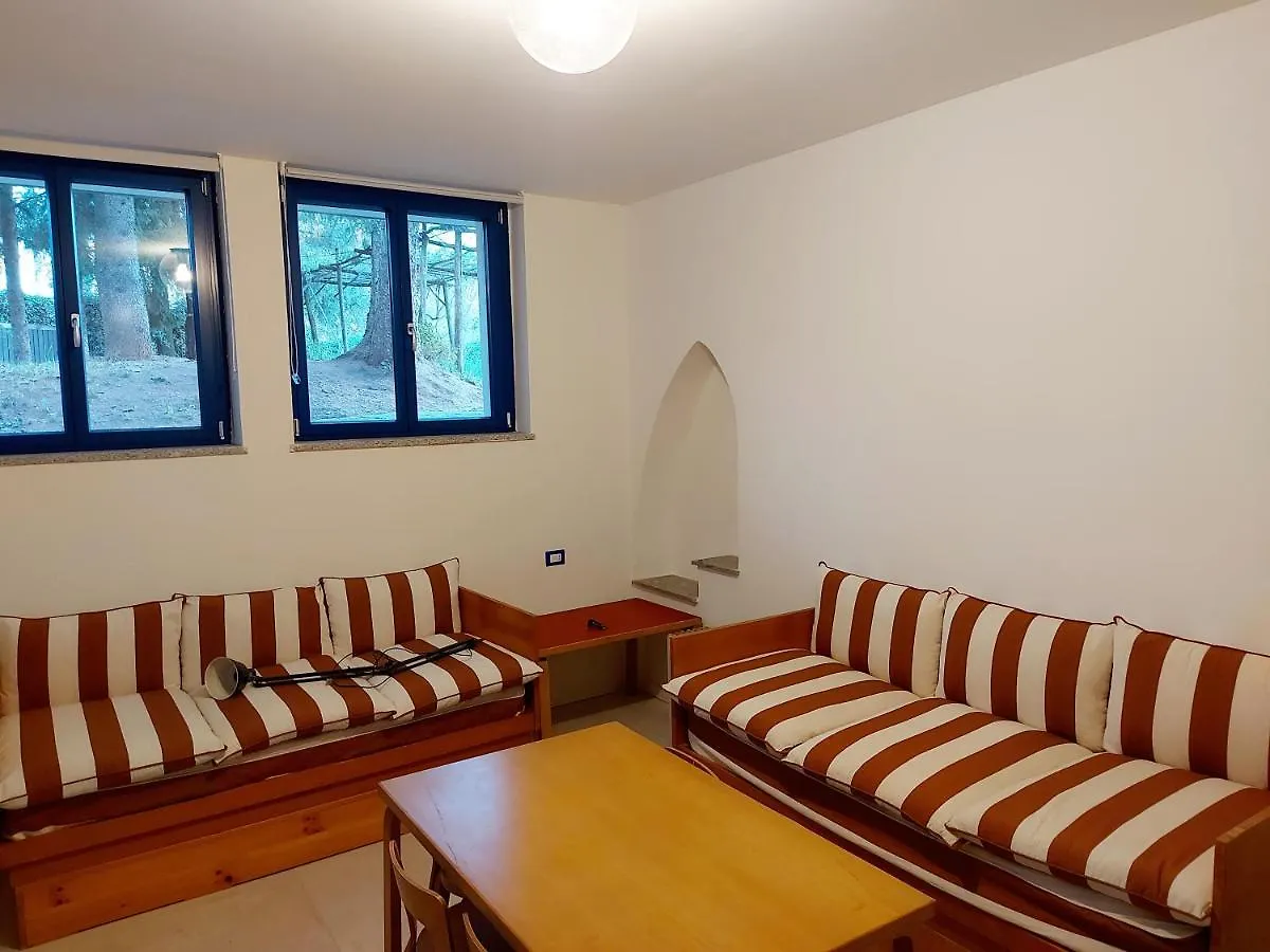 Villa With Private Pool And Garden Tradate Italie